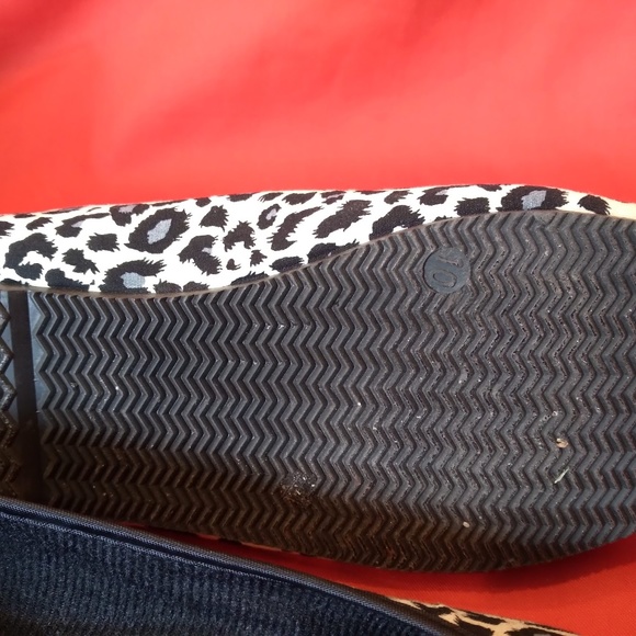 Leopard Print Ballet Flats Size 10 - Picture 4 of 4